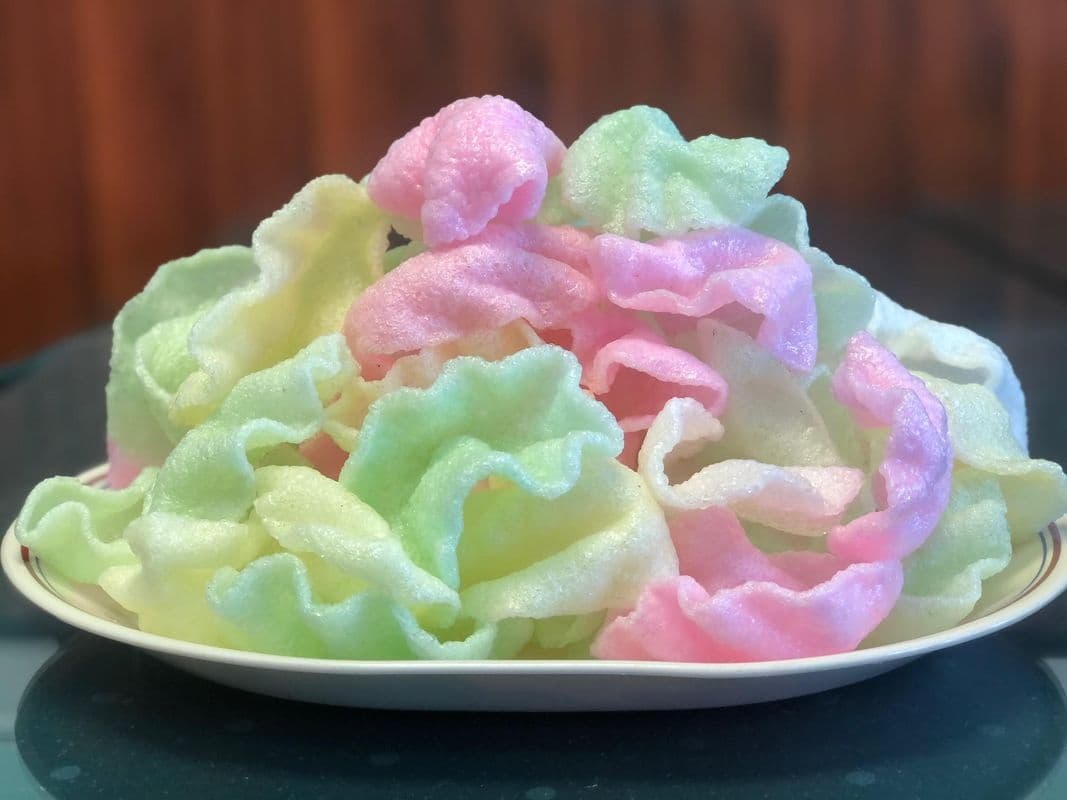 Deep-Fried Shrimp Chips
