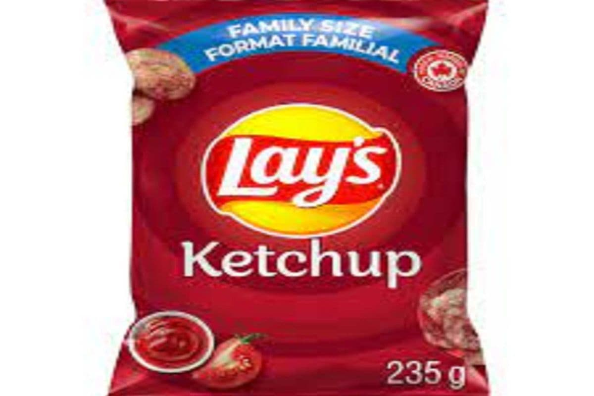 Frito Lay Lay's Ketchup Family Size (235g)
