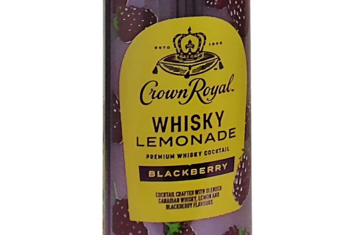 CROWN ROYAL BLACKBERRY WHISKY LEMONADE 4 CANS (4 x 355ML)