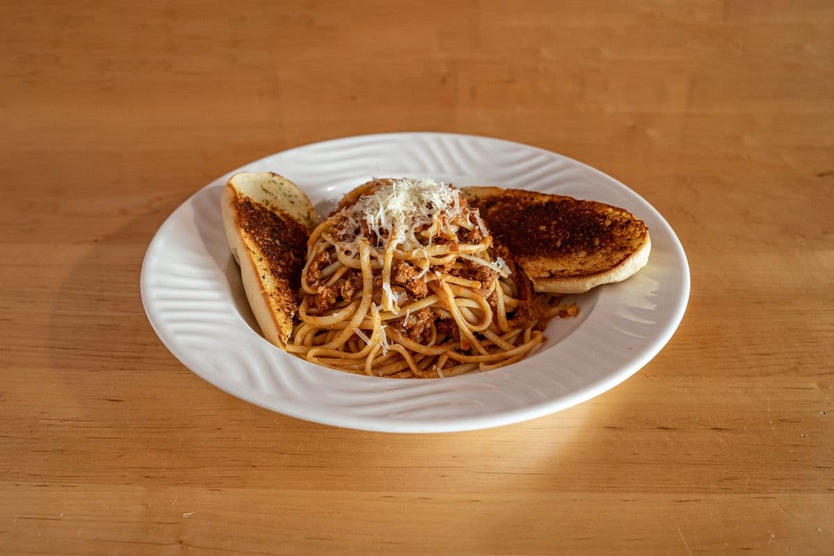 Linguine with Bolognese Sauce