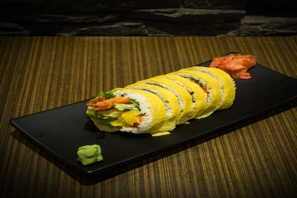 Tropical Dynamite Roll