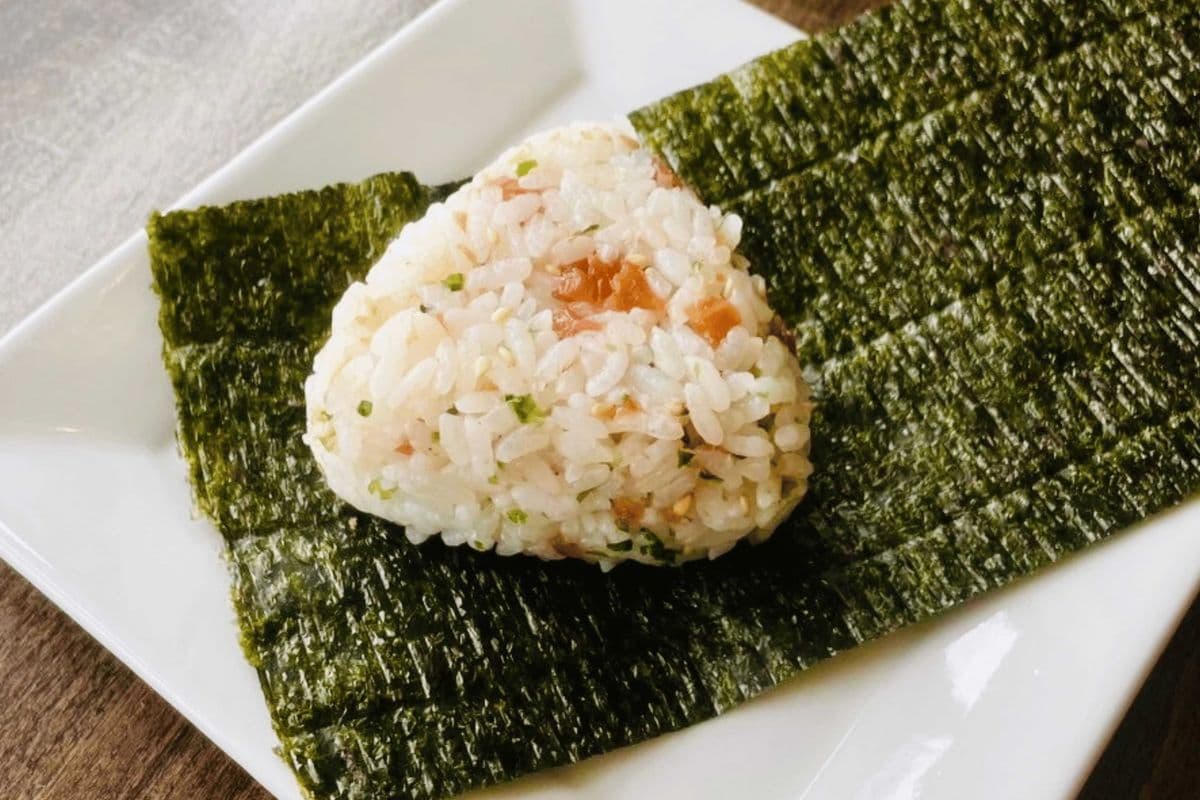 Ume (Sour Prum) Onigiri