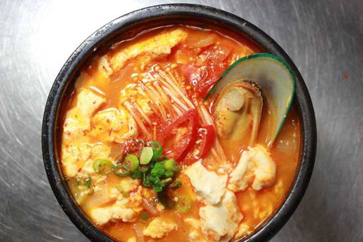 Spicy Seafood Tofu Stew "Soontofu Jjigae" (Vegetarian Avail.)(순두부 찌개)