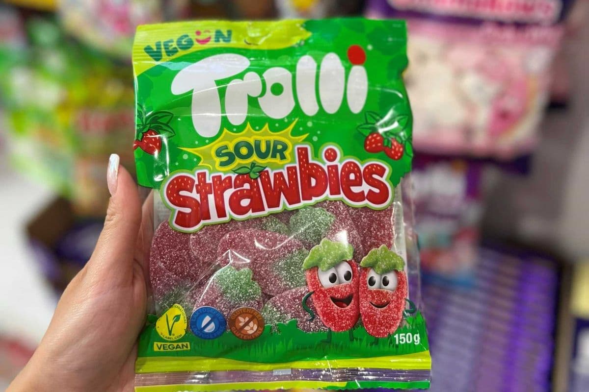 (GERMANY) TROLLI SOUR STRAWBIES (VEGAN) 150G