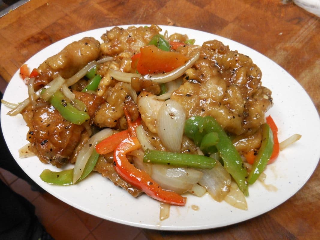 Deep-Fried Pork Chop with Peppers and Onion in Black Pepper Sauce 黑椒豬排