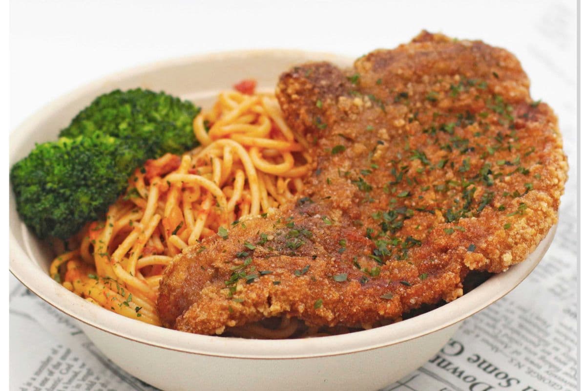 Fried Pork Chop Spaghetti 炸猪排意面