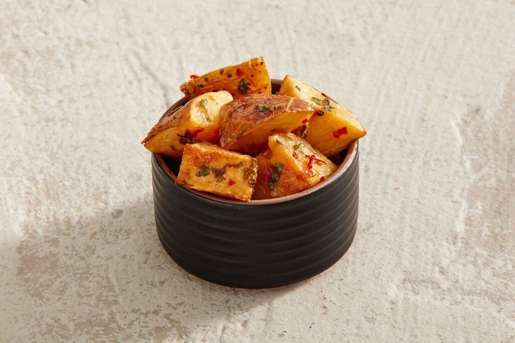 Garlic Potatoes / Pommes de terre a l'ail
