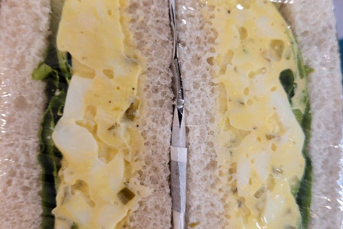 Egg salad sandwich