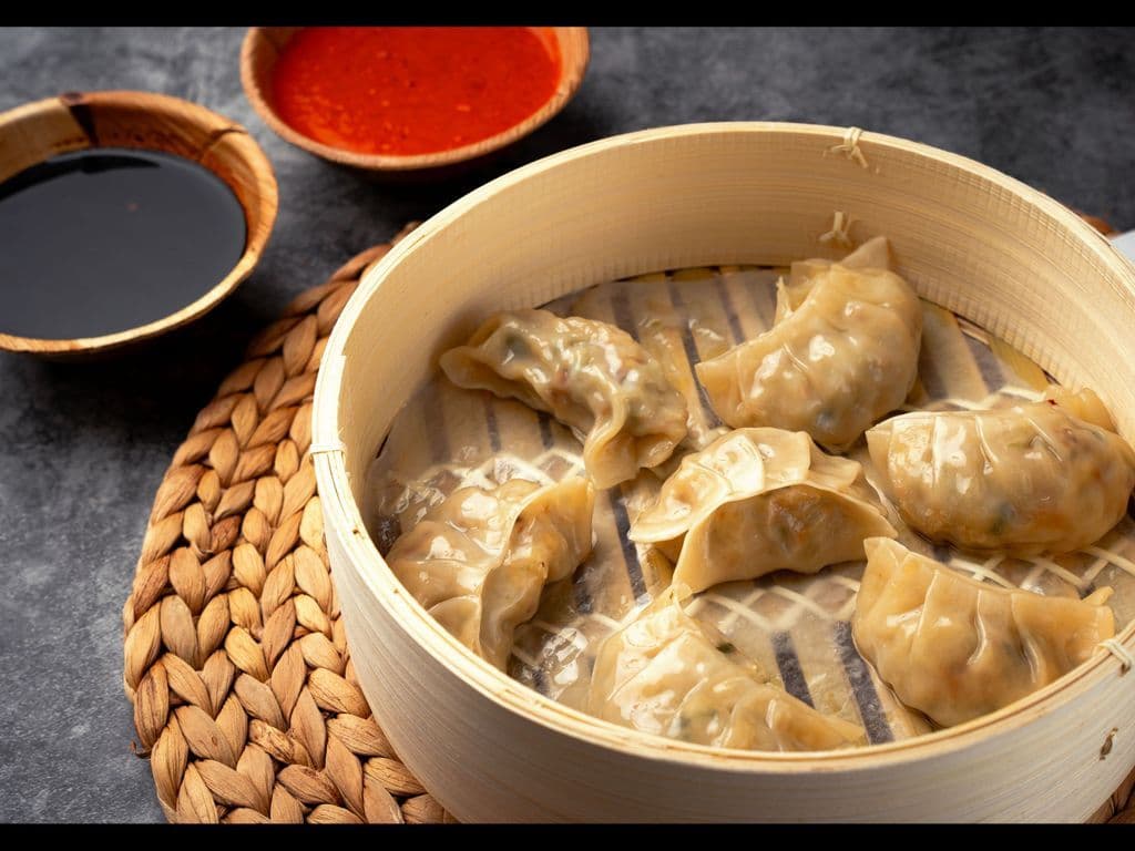 Steam Momos (veg)