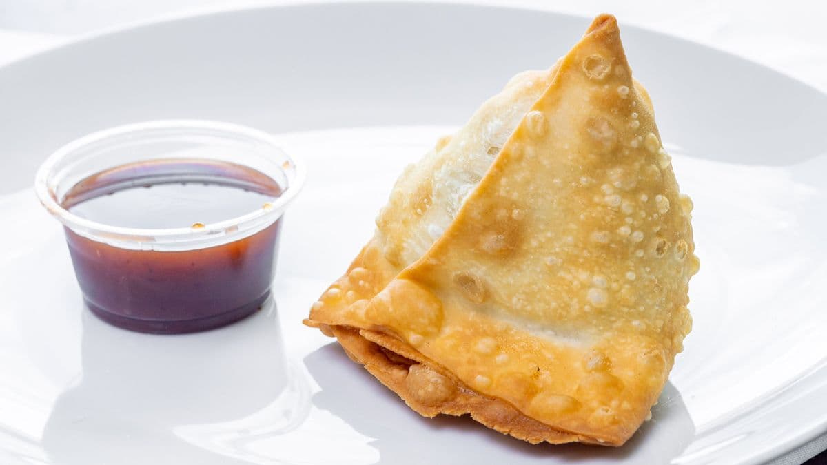 Vegetarian Samosa - 1pc (Late Night)