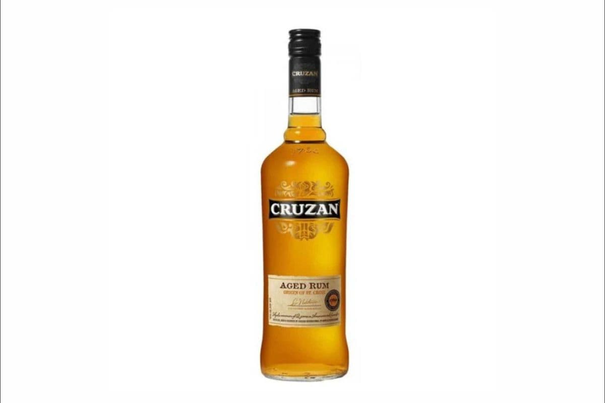 Cruzan Old Dark Rum 2 yr Old (750 ml) (1 x 750 ml)