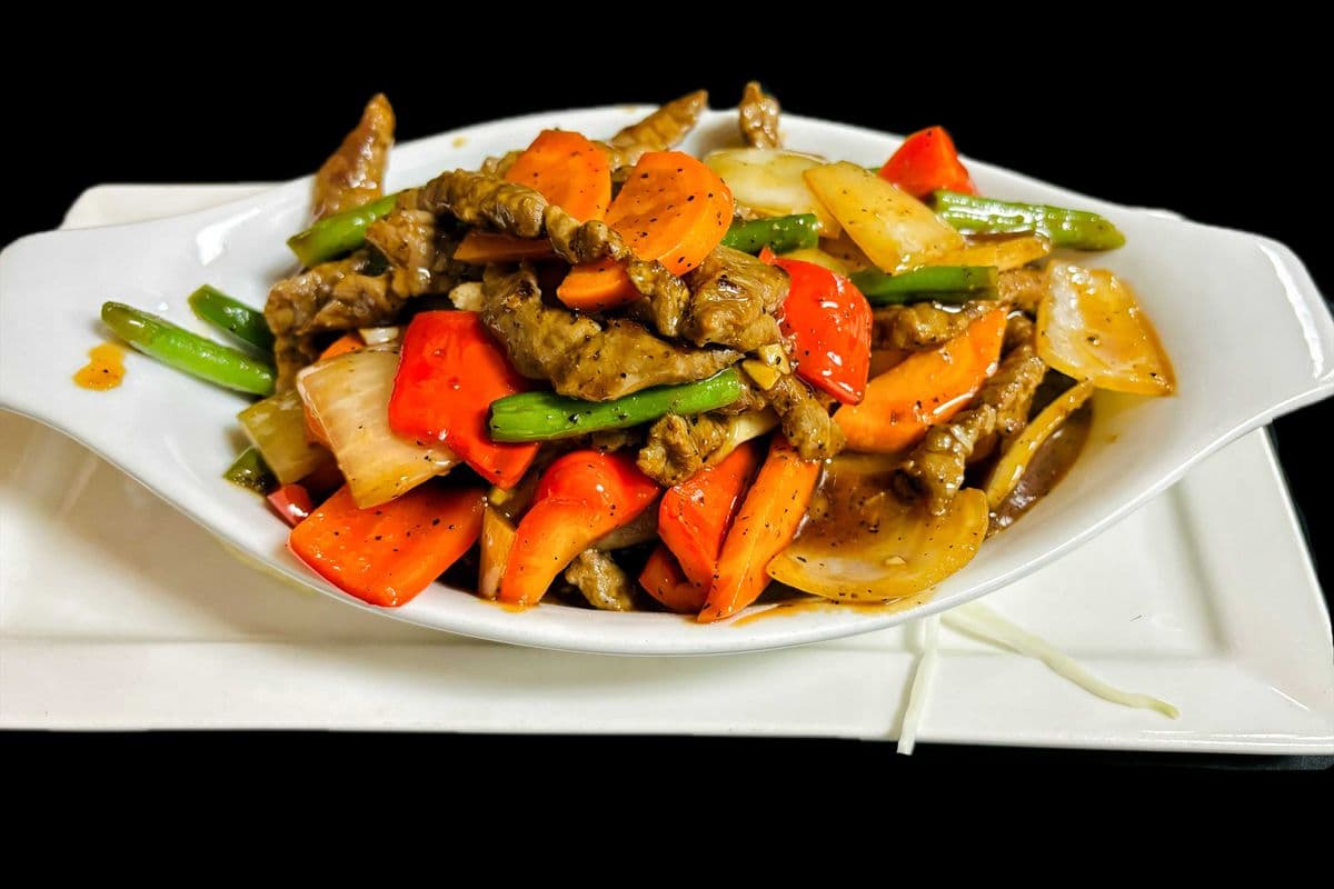 P78. Beef with Black Pepper Sauce