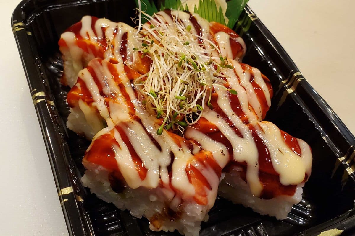 Salmon Oshi