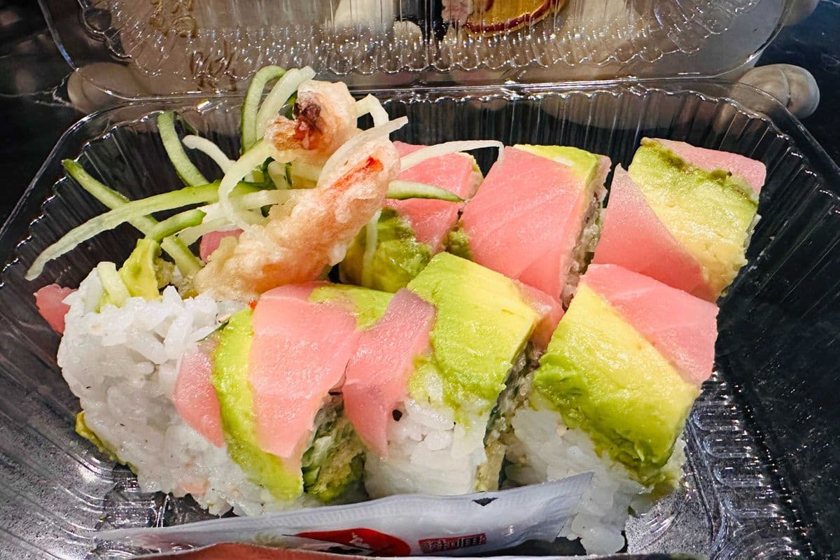 5. Red Dragon Roll (8 pcs)