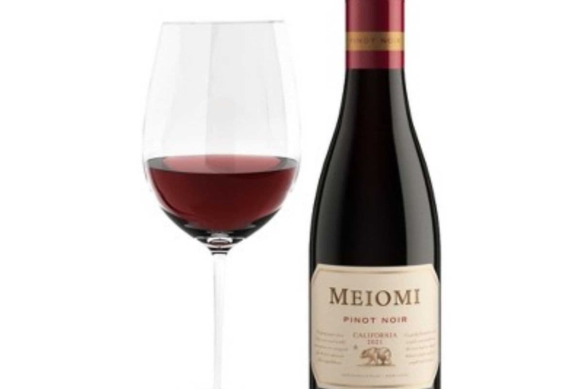 Meiomi Pinot Noir (1 x 750 ml)