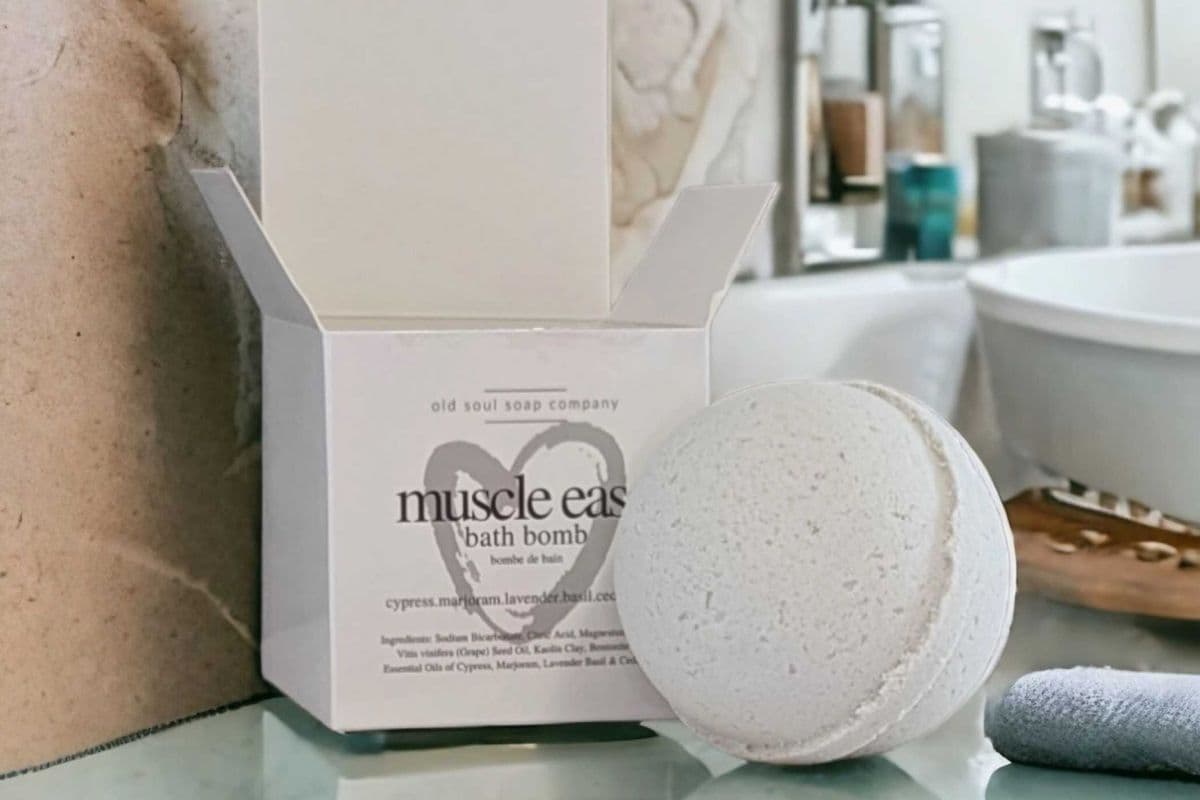 Muscle Ease Bath Bomb (7 oz)