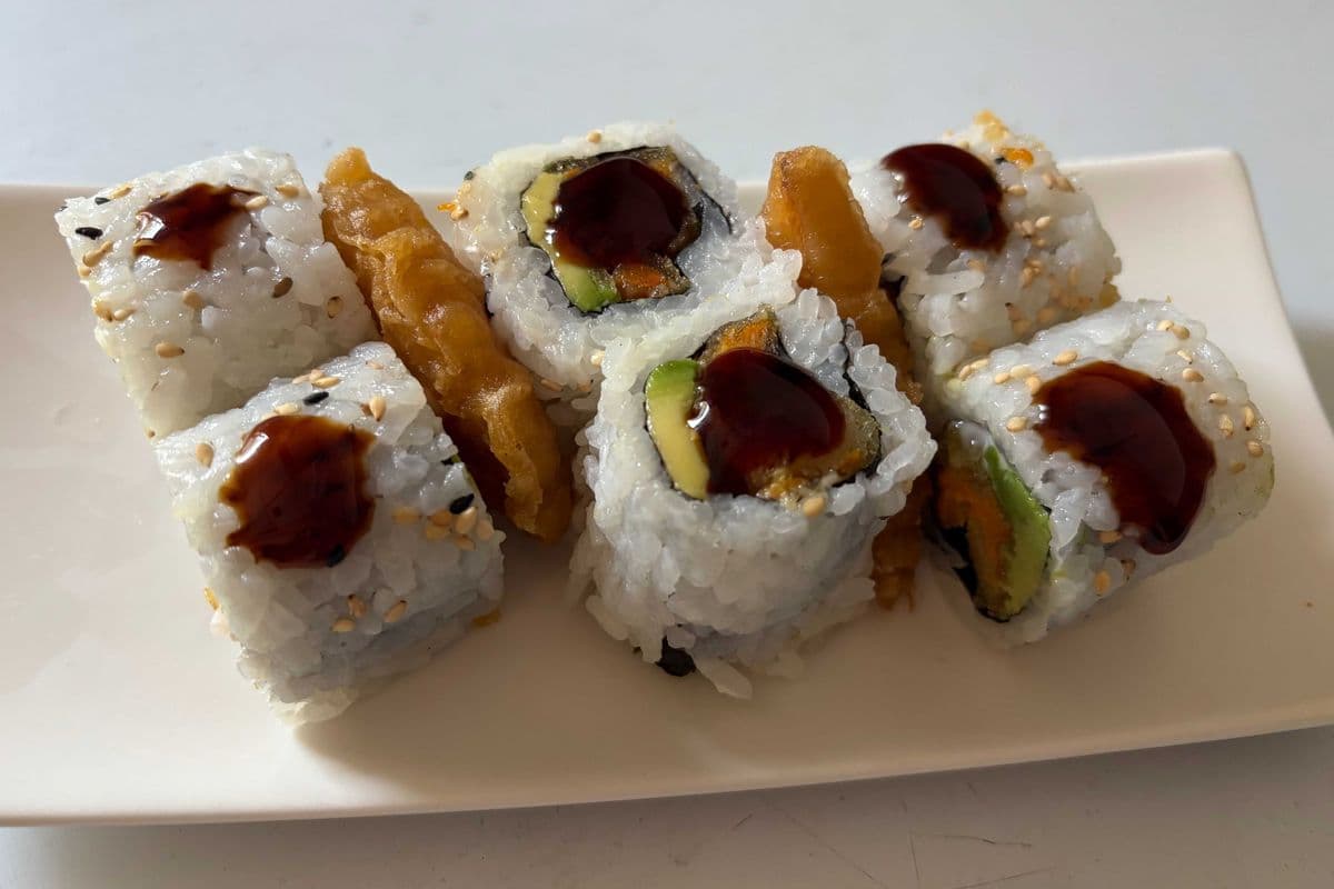 Yam Tempura Roll (6 pcs)