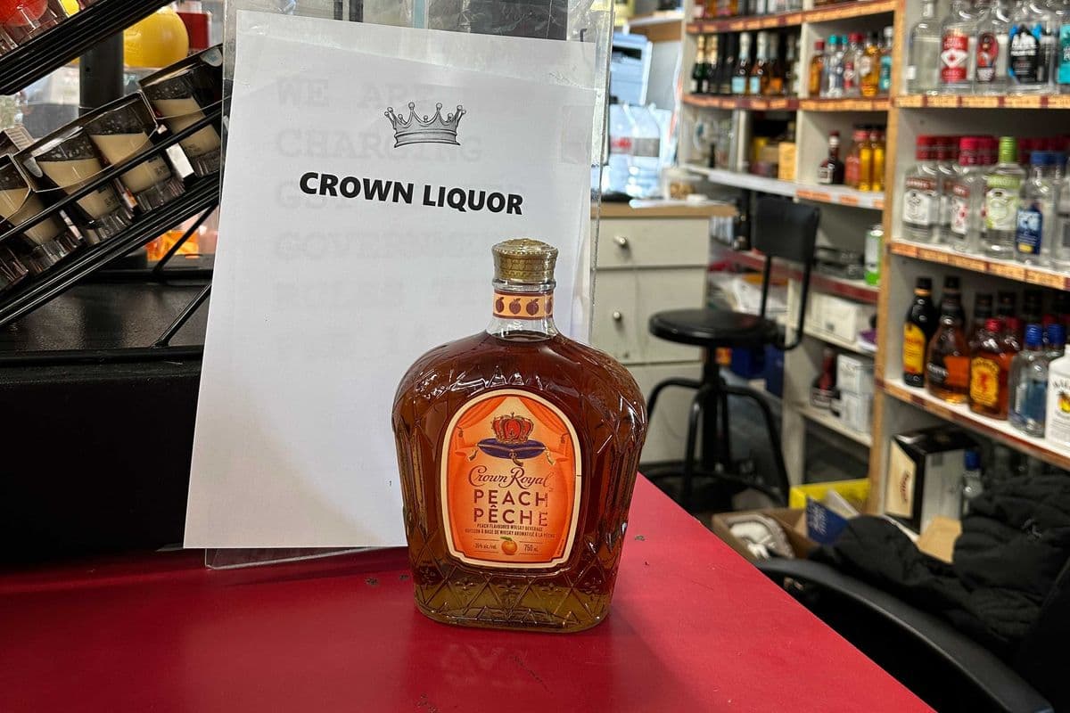 Crown Royal Peach (750 ml) (1 x 750 ml)