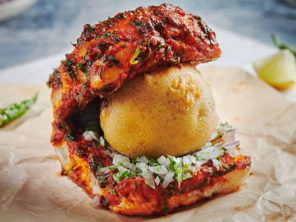 Schezwan Masala Vada Pav