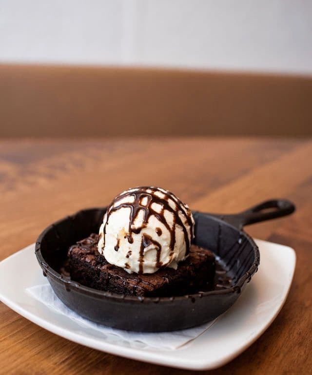 OOOEY GOOEY BROWNIE