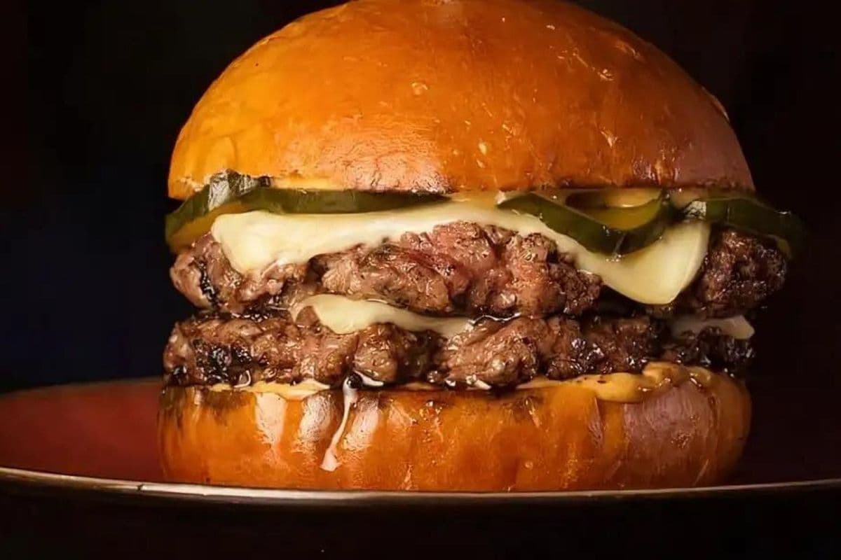 Pepper Jack's Burger