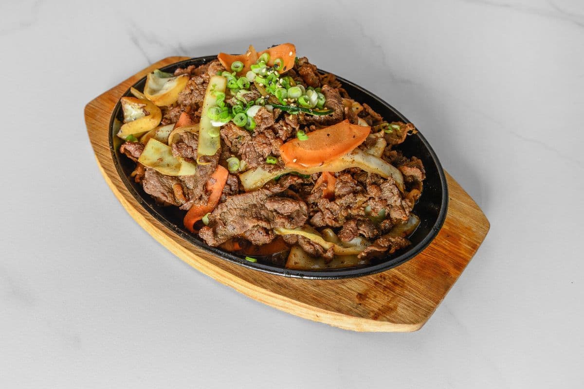 Boeuf BBQ Grille avec riz (220 g) / BBQ Grilled Beef with rice (220 g)