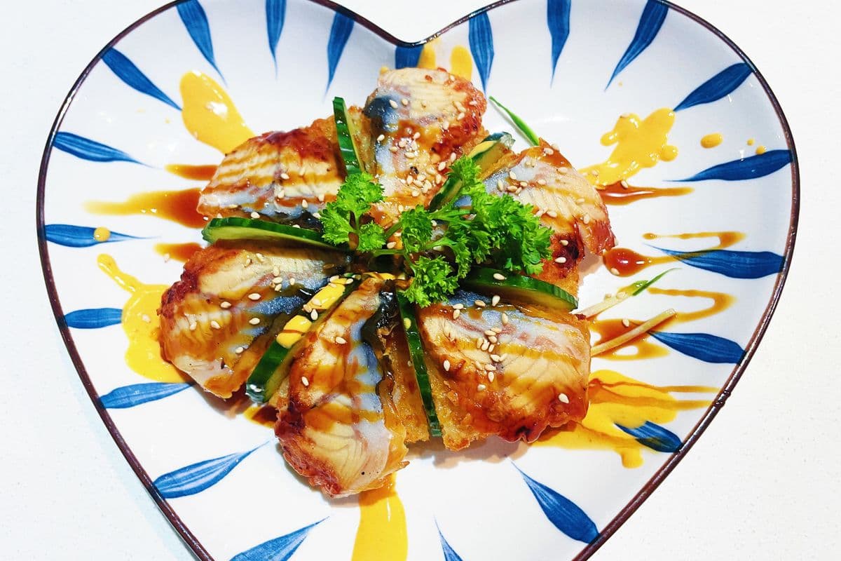 35. Unagi Sushi Pizza (6 pcs)