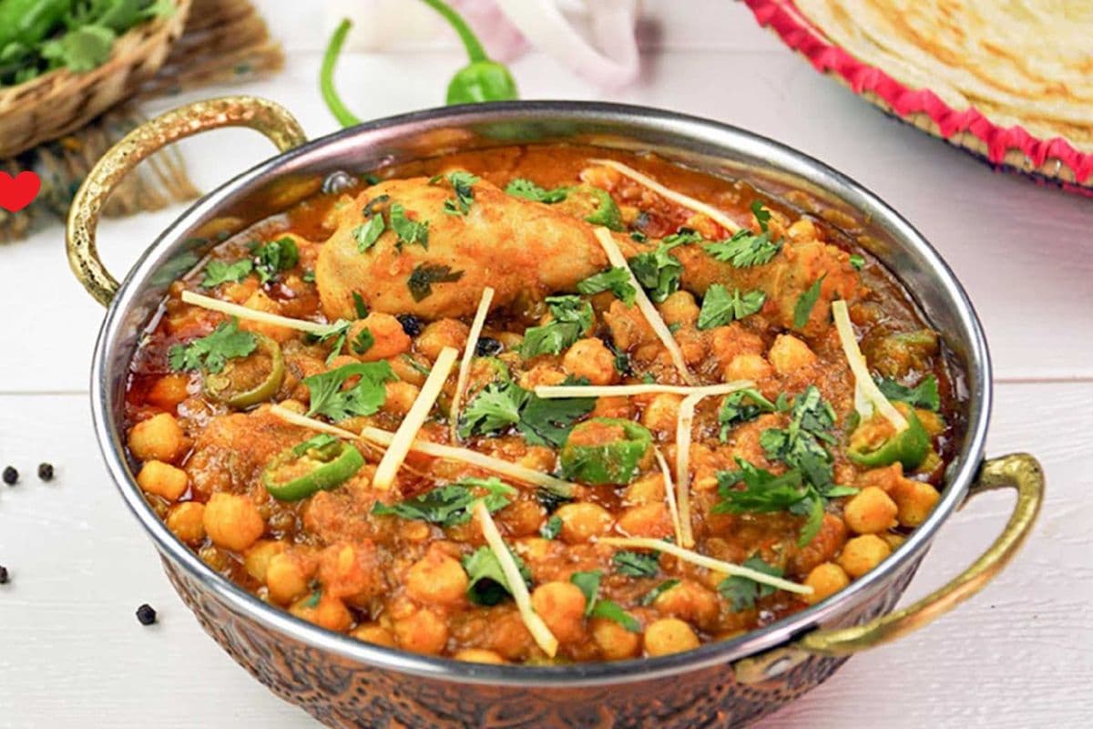 Murgh Channa ( chicken and channa)