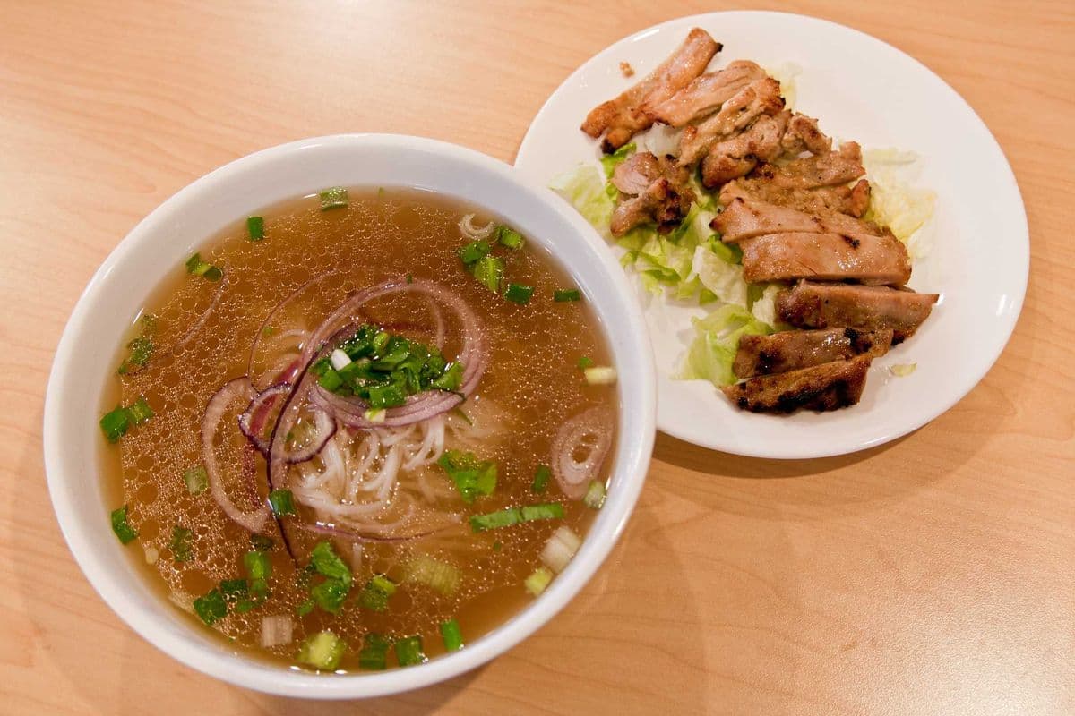 19. Pho Grilled Chicken (Bowl)