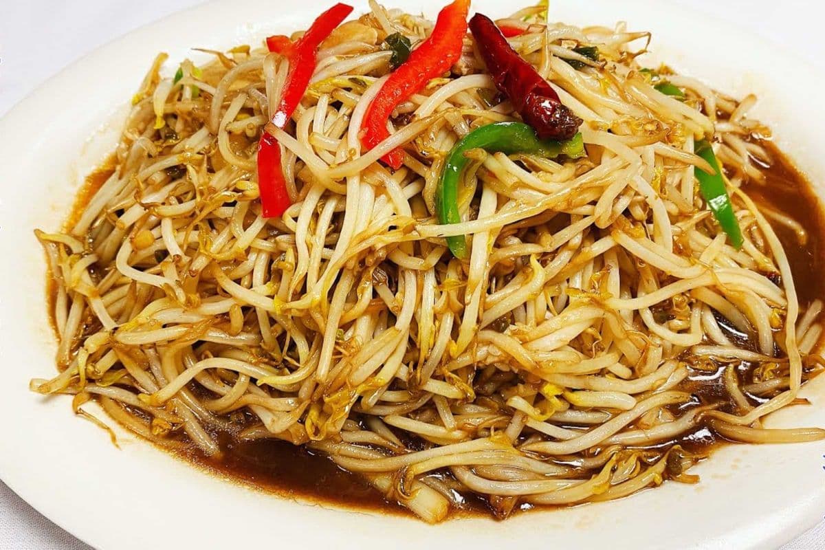 Vinegar Sprouts（醋溜豆芽）