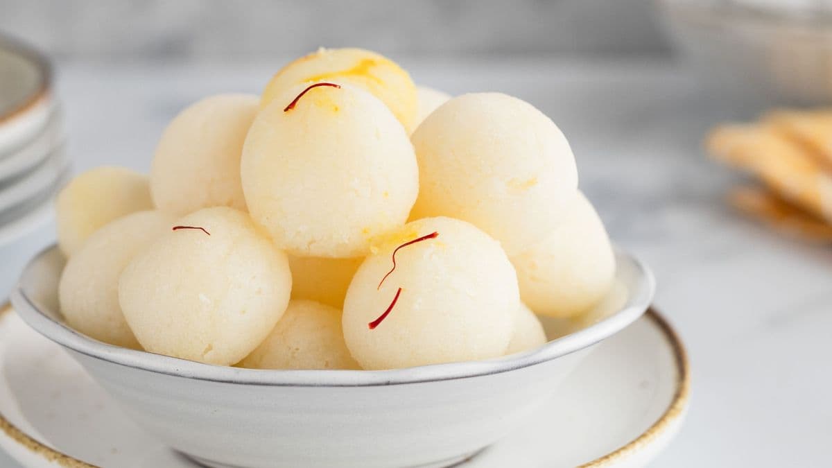 Rasgulla (4 Pieces)