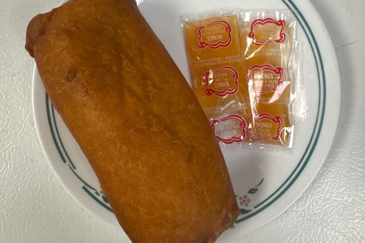 Egg Rolls (1 pcs)
