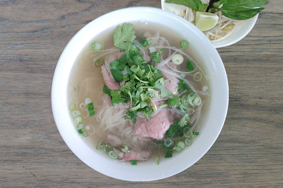 C3. Rare Beef Pho
