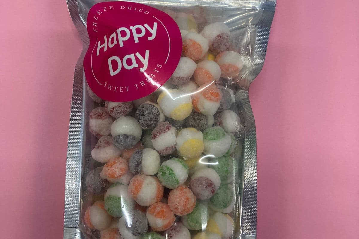 Happy Day Freeze Dried Sour Rainbow Skittles