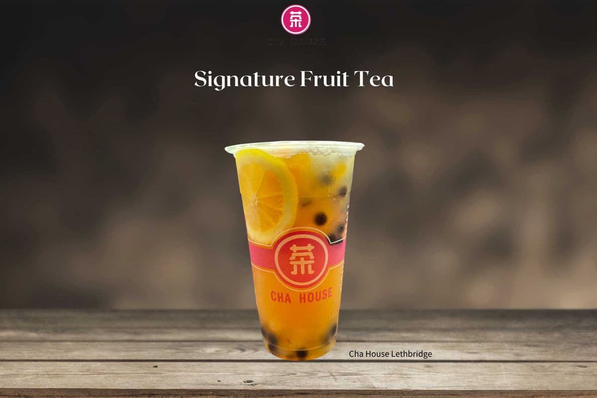 23. Signature Fruit Tea (700ml)
