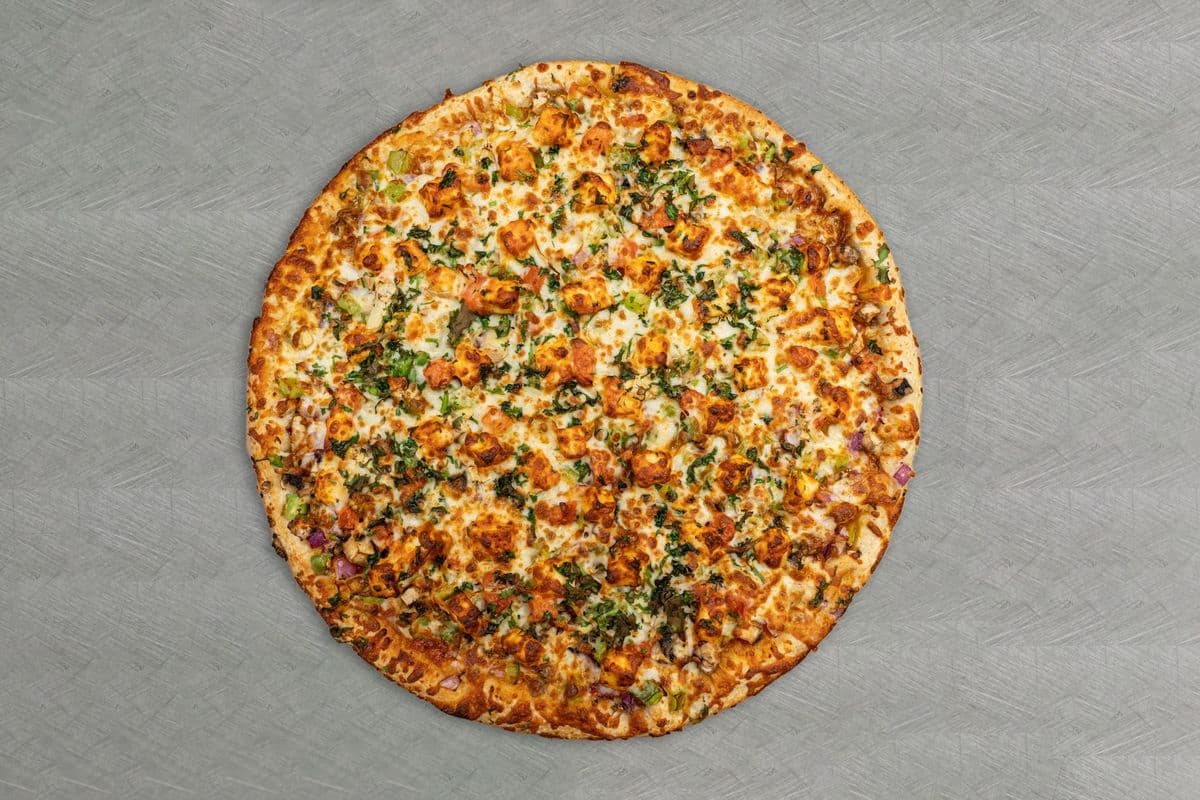 Shahi Paneer Pizza