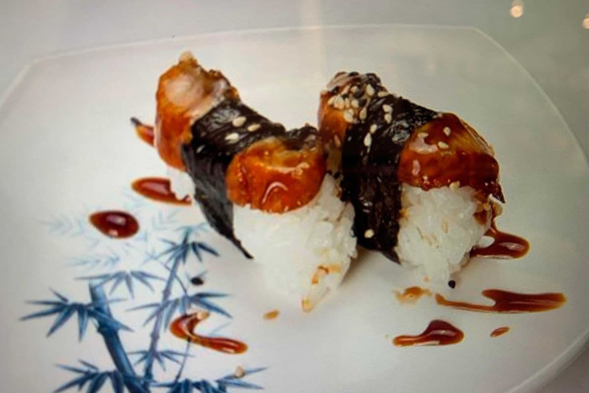 122. Unagi (Anguille) sushi