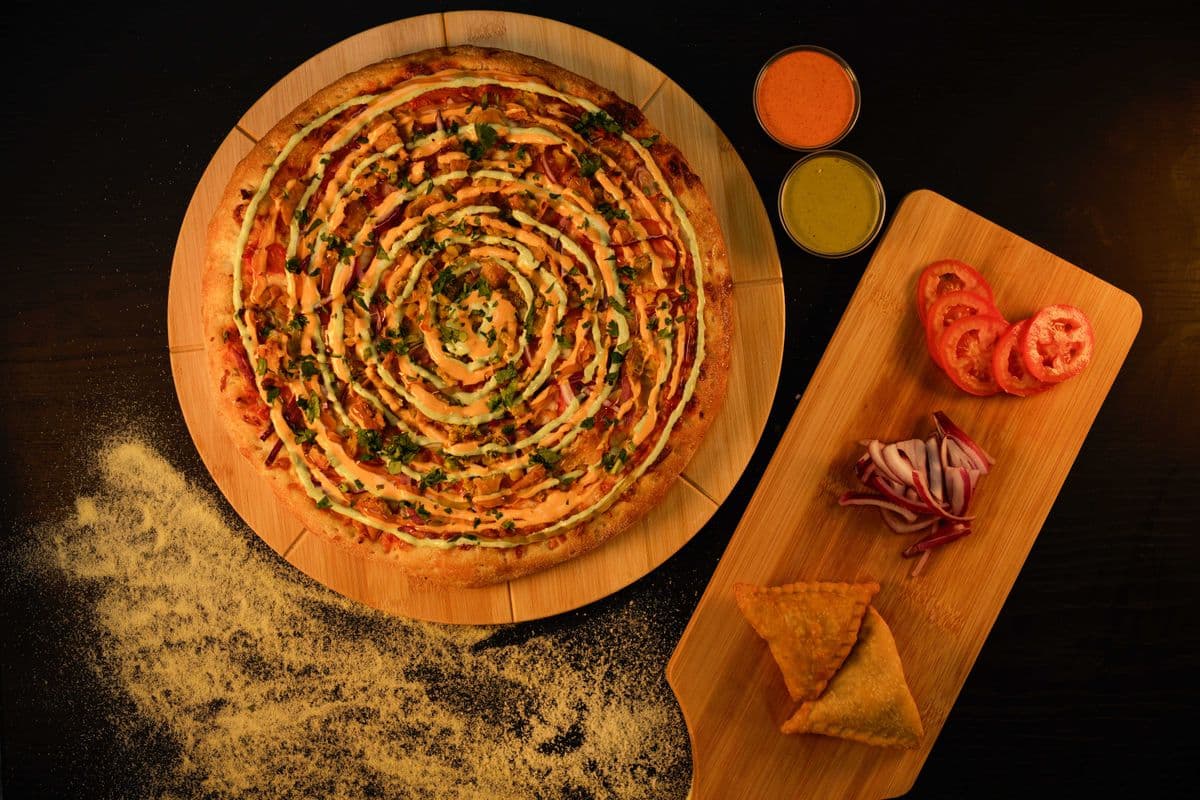 Samosa Chat Pizza