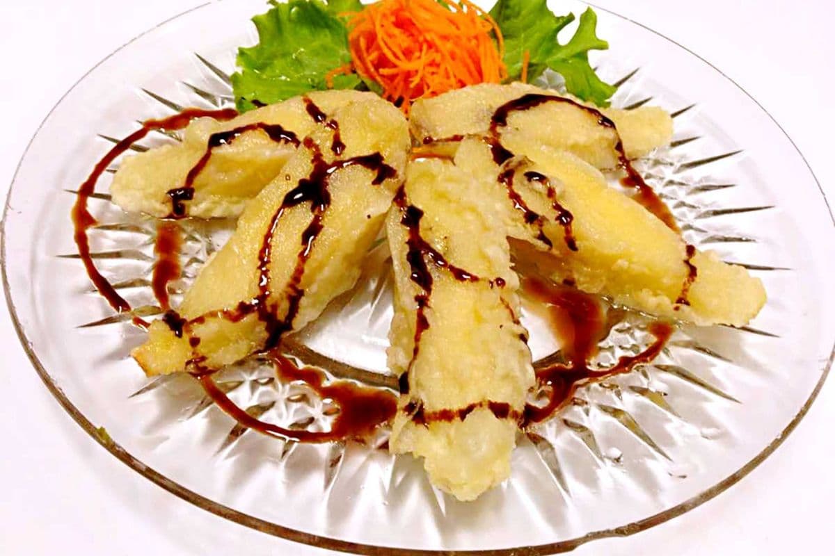 D11. Banana Tempura (8 pcs)