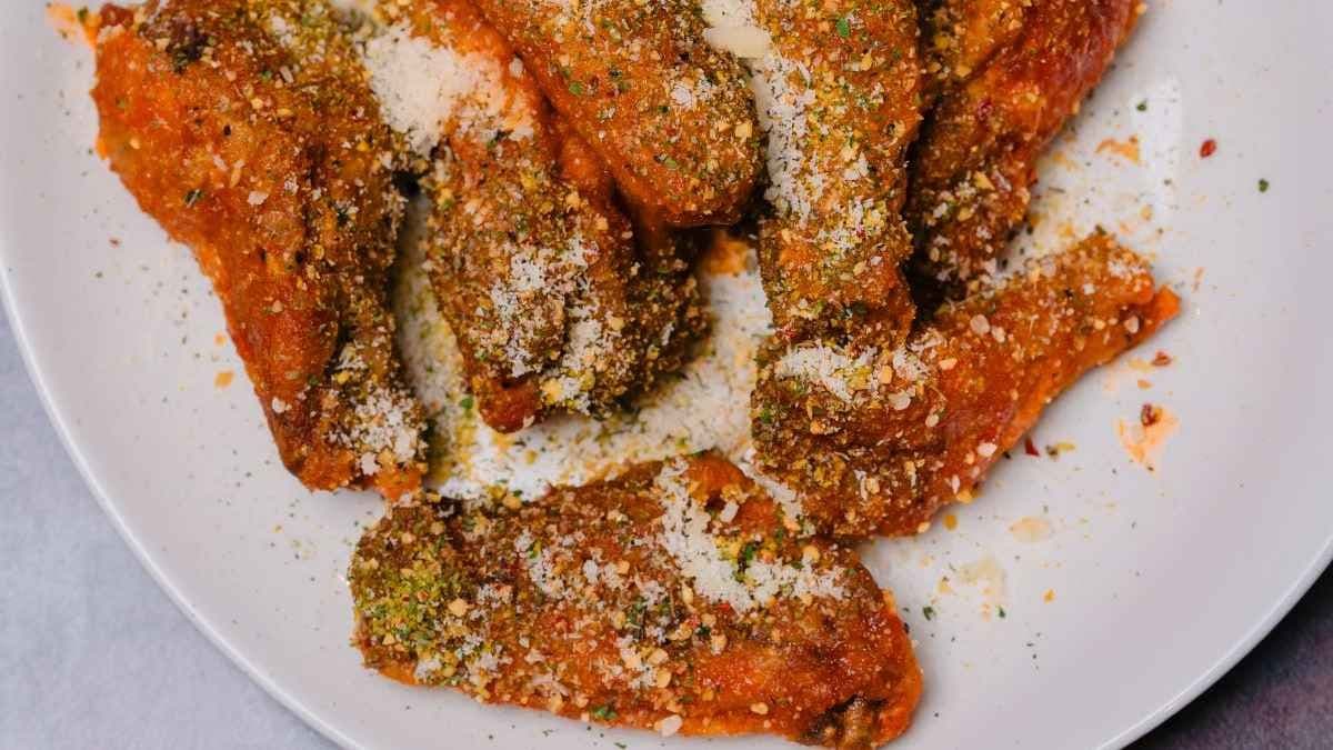 1 lb Wings & Veggies