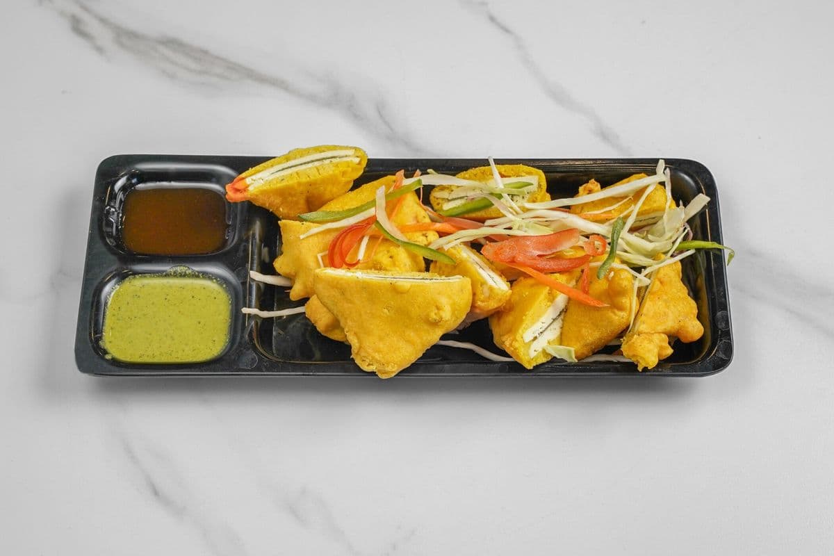 Assiette De Pakora Au Paneer / Paneer Pakora Plate