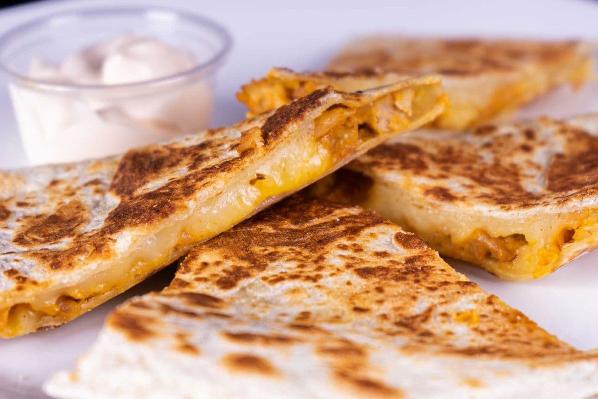 Chicken Quesadilla (Quesadilla de Pollo)