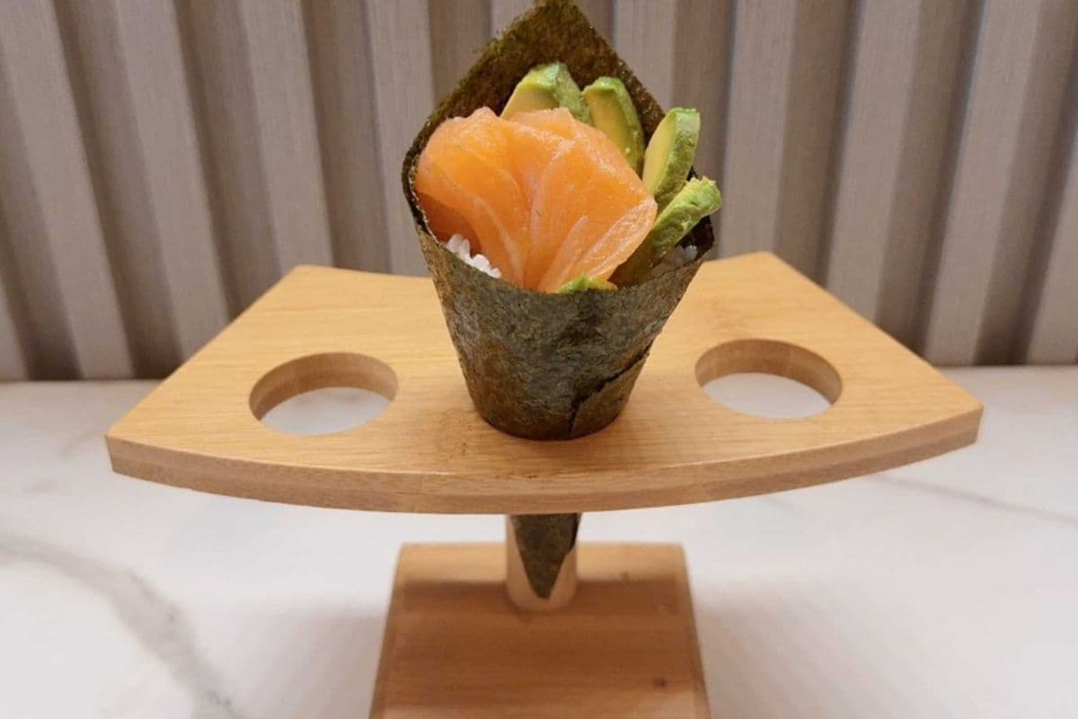 Avocado Salmon HR