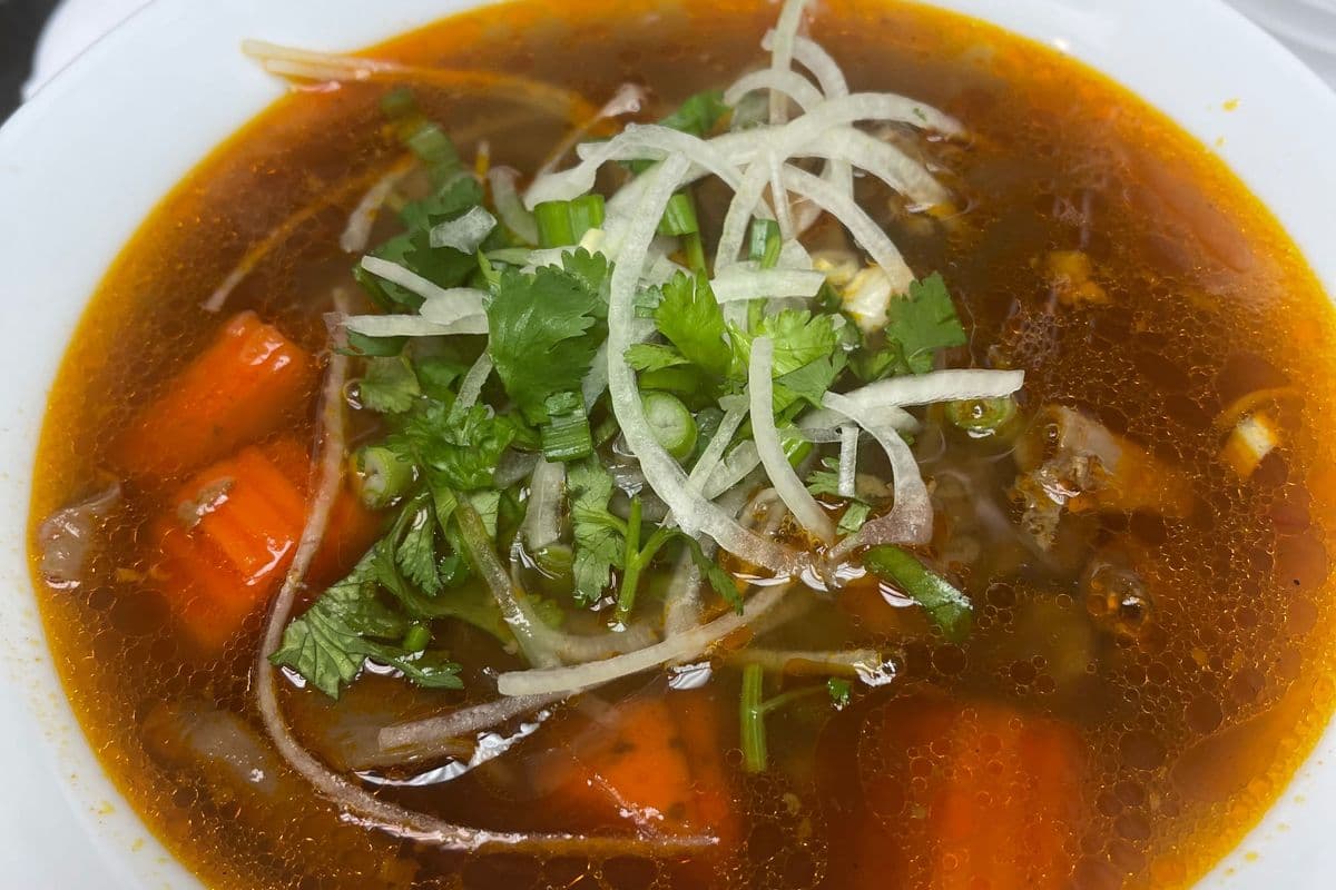 305. Beef Stewed with Rice Noodle Soup