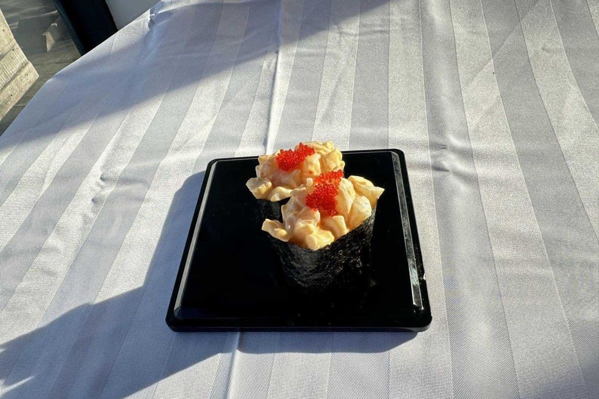 Spicy Scallop Sushi (2pcs)