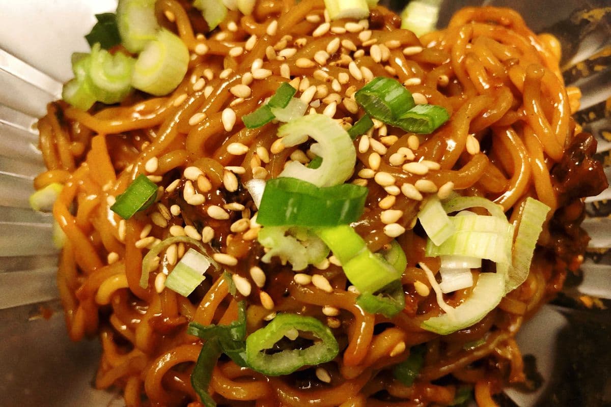 A8. Dan Dan Noodles 担担面