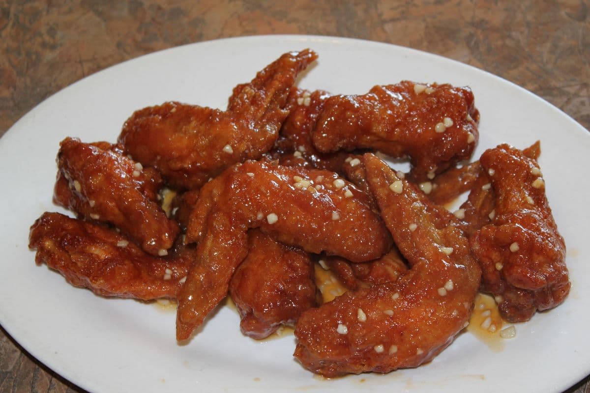 Honey Garlic Wings (12 pcs)
