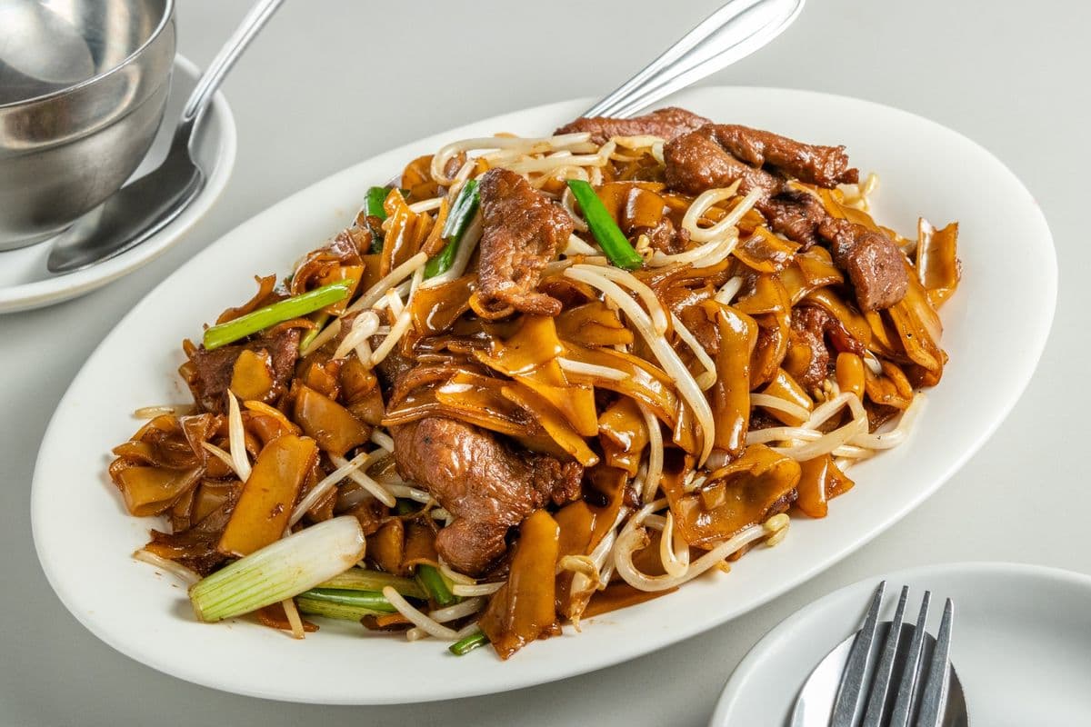 37. Beef Rice Noodles with Black Bean Sauce
