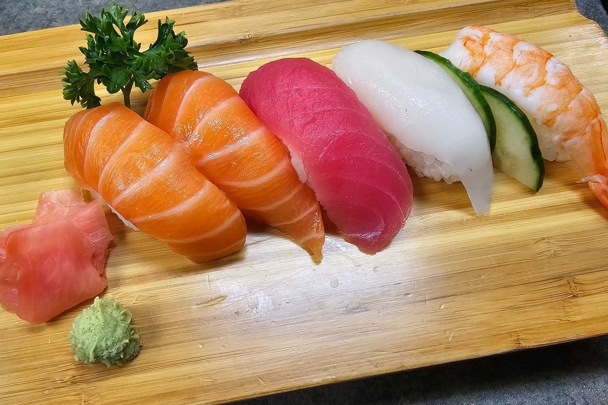 A6. Sushi (5pcs)