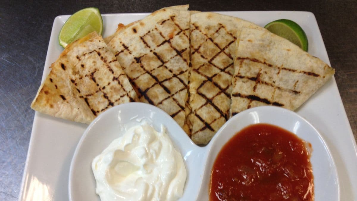 CHICKEN QUESADILLA